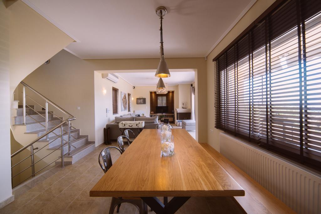 Villa Armonia Vouliagmeni Lake Room photo