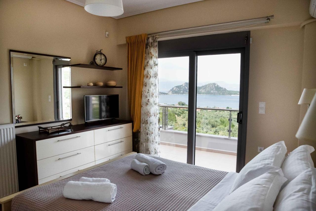 Villa Armonia Vouliagmeni Lake Exterior photo